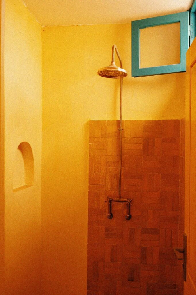 Muza Guest House bathroom